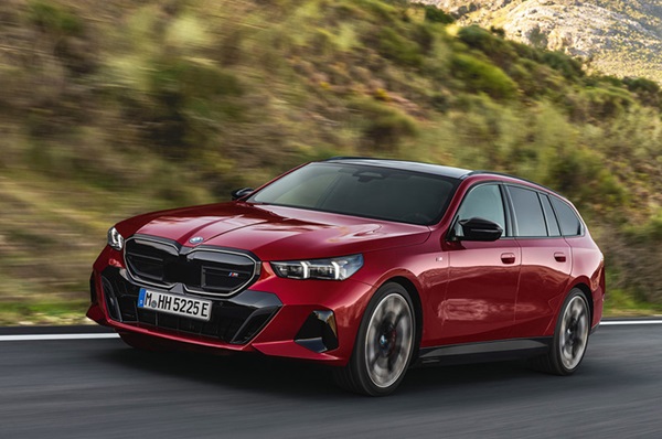 BMW i5 Touring